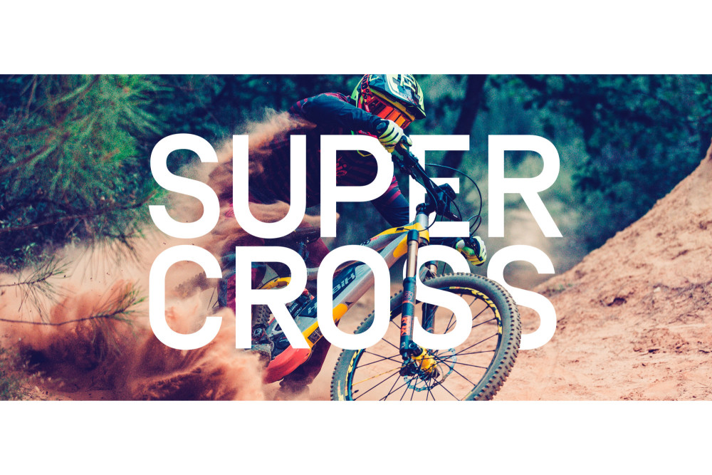 easycycle monte dans les tours au Supercross de Gen&egrave;ve